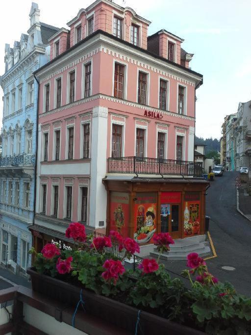 Hotel Asila Κάρλοβι Βάρι Εξωτερικό φωτογραφία