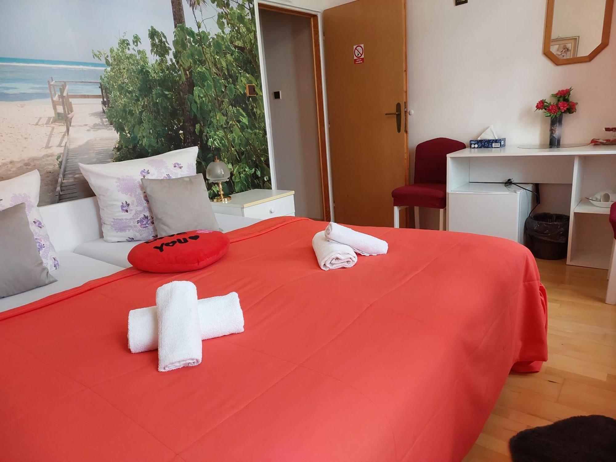 Hotel Asila Κάρλοβι Βάρι Εξωτερικό φωτογραφία